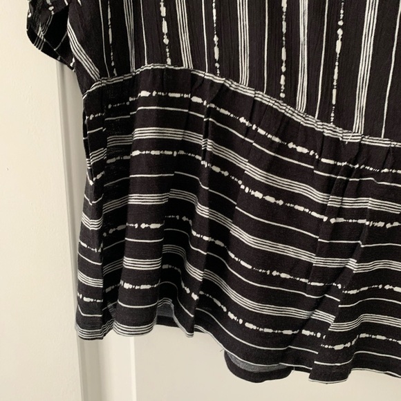 NWT Paper Crane Black and White Blouse XS - Picture 3 of 6